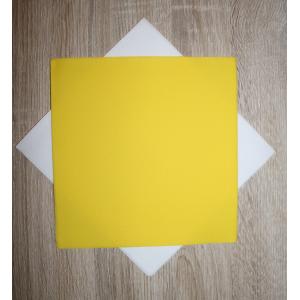 50 Serviettes Intissées JAUNE(taille 40x40cm) 