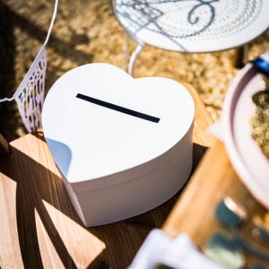 URNE BLANCHE COEUR 25CM