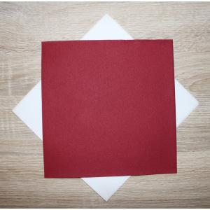 50 Serviettes Intissées BORDEAUX (taille 40x40cm) 