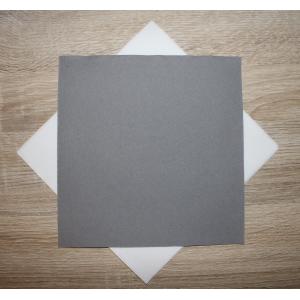 50 Serviettes Intissées GRIS (taille 40x40cm) 