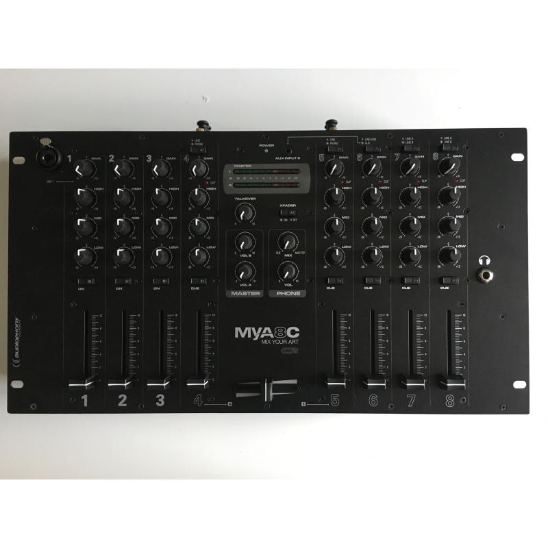 Sonorisation Complète + 2 Micros (prévoir 2 piles LR6)