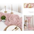 Chemin de table gaze de coton ROSE PALE 4m x 0,90 m